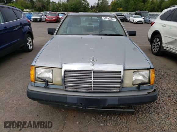 1988 Mercedes-Benz 300 с VIN WDBEA50D4JA612702, выставлен на аукционе Copart как лот 54090305 с пробегом 104 558 миль миль и Чистый • Clean title. История ставок и продаж доступна на DreamBid. Изображение 5.