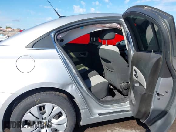 2011 Chevrolet Cruze LS с VIN 1G1PC5SH1B7256852, выставлен на аукционе IAAI как лот 43355777 с пробегом Не указан миль и . История ставок и продаж доступна на DreamBid. Изображение 8.