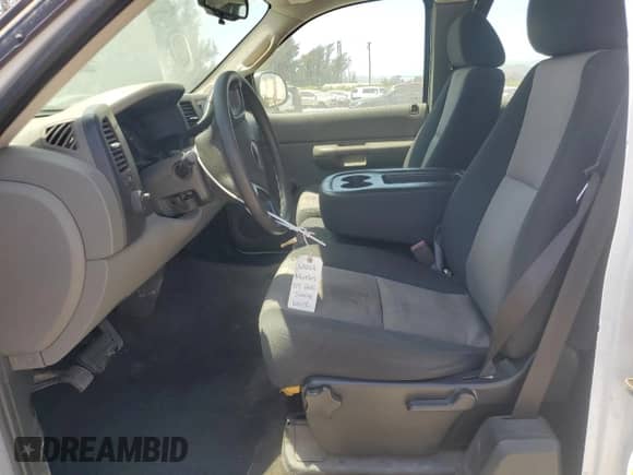 2007 GMC Sierra 1500 SLE1 with VIN 2GTEC19C271605281, listed as a Copart auction lot 63796285 with 114,415 mi miles and Salvage title. Bid and sale history available at DreamBid. Image 7.