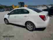 2015 Chevrolet Sonic LT z VIN 1G1JC5SB0F4198256, wystawiony jako Copart lot #69501375 z przebiegiem 92 388 mil mil oraz Czysty tytuł • Clean title. Historia ofert i sprzedaży dostępna na DreamBid. Obrazek 2.