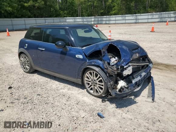 2015 MINI Hardtop S с VIN WMWXP7C54FT740648, выставлен на аукционе Copart как лот 55412595 с пробегом 51 810 миль миль и Списание • Salvage title. История ставок и продаж доступна на DreamBid. Изображение 4.