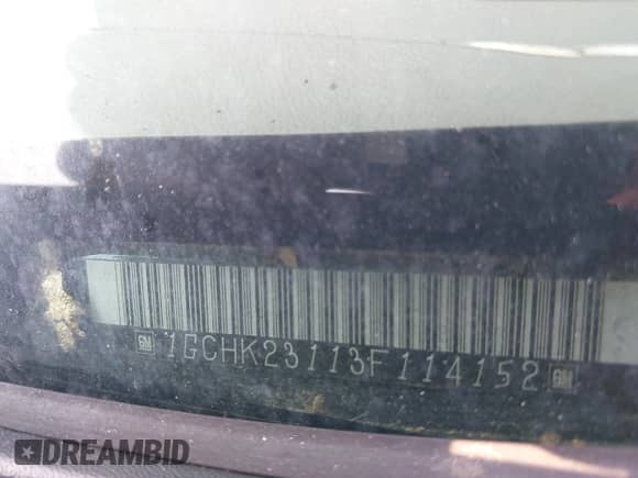 2003 Chevrolet Silverado 2500HD LS с VIN 1GCHK23113F114152, выставлен на аукционе IAAI как лот 42393591 с пробегом Не указан миль и . История ставок и продаж доступна на DreamBid. Изображение 9.