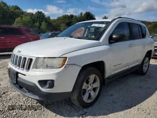 2011 Jeep Compass Latitude с VIN 1J4NF1FB7BD193949, выставлен на аукционе Copart как лот 84178675 с пробегом 122 934 миль миль и Чистый • Clean title. История ставок и продаж доступна на DreamBid. Изображение 1.