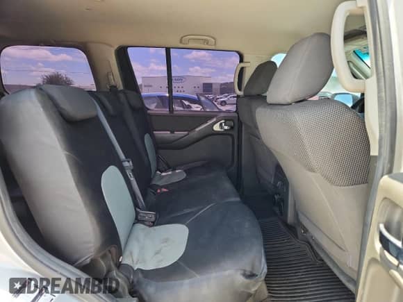 2010 Nissan Pathfinder SE z VIN 5N1AR1NN3AC628327, wystawiony jako Copart lot #61051365 z przebiegiem 199 293 mil mil oraz Szkoda całkowita • Salvage title. Historia ofert i sprzedaży dostępna na DreamBid. Obrazek 11.