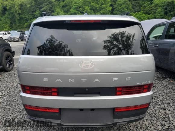 2025 Hyundai Santa Fe SEL z VIN 5NMP2DG16SH049494, wystawiony jako Copart lot #64265825 z przebiegiem 587 mil mil oraz Szkoda całkowita • Salvage title. Historia ofert i sprzedaży dostępna na DreamBid. Obrazek 6.