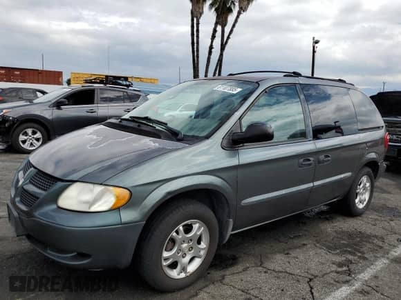 2003 Dodge Caravan SE with VIN 1D4GP25R73B258296, listed as a Copart auction lot 81107885 with 152,618 mi miles and Clean title. Bid and sale history available at DreamBid. Image 1.