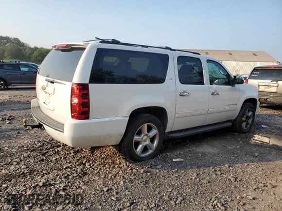 2013 Chevrolet Suburban LTZ с VIN 1GNSKKE72DR214436, выставлен на аукционе Copart как лот 67010795 с пробегом 270 274 миль миль и Списание • Salvage title. История ставок и продаж доступна на DreamBid. Изображение 3.