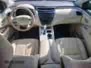 2018 Nissan Murano SV z VIN 5N1AZ2MG8JN187002, wystawiony jako Copart lot #87235815 z przebiegiem 41 878 mil mil oraz Szkoda całkowita • Salvage title. Historia ofert i sprzedaży dostępna na DreamBid. Obrazek 8.