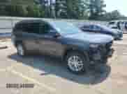 2025 Jeep Grand Cherokee Altitude X z VIN 1C4RJJAG7S8647151, wystawiony jako Copart lot #70148775 z przebiegiem 6 289 mil mil oraz Szkoda całkowita • Salvage title. Historia ofert i sprzedaży dostępna na DreamBid. Obrazek 4.