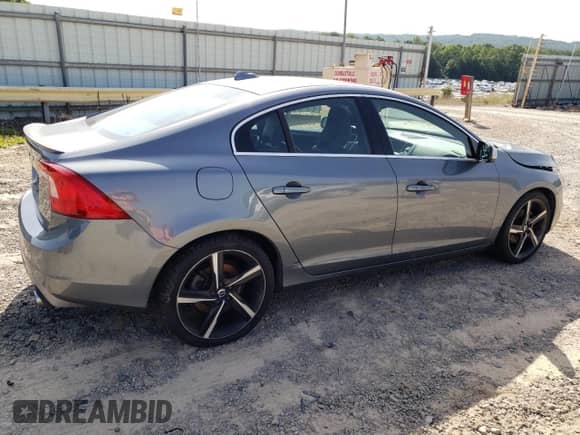 2016 Volvo S60 T5 Drive-E R-Design Special Edition with VIN YV126MFP1G2406350, listed as a Copart auction lot 65178194 with 98,821 mi miles and Salvage title. Bid and sale history available at DreamBid. Image 3.