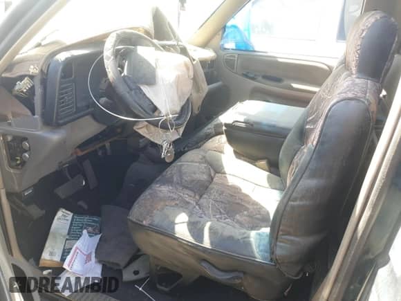 1996 Dodge 1500 with VIN 1B7HC16YXTS618397, listed as a Copart auction lot 52825965 with 282,352 mi miles and Non repairable. Bid and sale history available at DreamBid. Image 7.