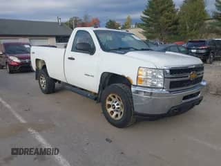 2013 Chevrolet Silverado 2500HD Work Truck z VIN 1GC0KVCG5DF202416, wystawiony jako IAAI lot #43363852 z przebiegiem 169 945 mil mil oraz . Historia ofert i sprzedaży dostępna na DreamBid. Obrazek 1.