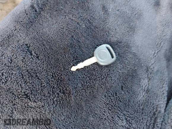 2004 Chevrolet Tahoe LT z VIN 1GNEC13Z94R254067, wystawiony jako IAAI lot #43134515 z przebiegiem 316 521 mil mil oraz . Historia ofert i sprzedaży dostępna na DreamBid. Obrazek 11.