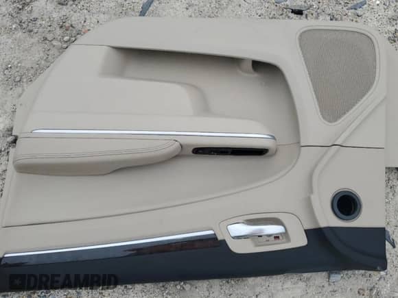 2013 Chrysler 300 с VIN 2C3CCAAG7DH518778, выставлен на аукционе Copart как лот 82035625 с пробегом 105 668 миль миль и Списание • Salvage title. История ставок и продаж доступна на DreamBid. Изображение 12.