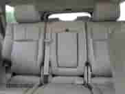 2007 Jeep Commander Limited z VIN 1J8HG58227C589152, wystawiony jako Copart lot #64929945 z przebiegiem 165 182 mil mil oraz Szkoda całkowita • Salvage title. Historia ofert i sprzedaży dostępna na DreamBid. Obrazek 10.