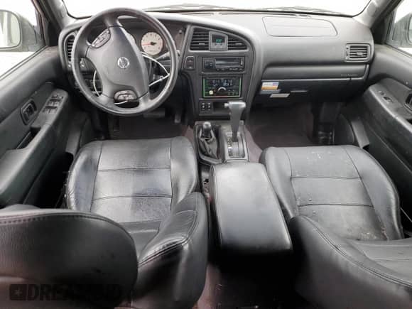 2002 Nissan Pathfinder SE with VIN JN8DR09Y62W733996, listed as a Copart auction lot 71295015 with 136,176 mi miles and Clean title. Bid and sale history available at DreamBid. Image 8.