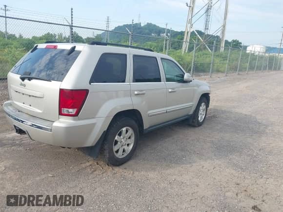 2009 Jeep Grand Cherokee Limited с VIN 1J8HR58P99C545349, выставлен на аукционе IAAI как лот 42603655 с пробегом 100 503 миль миль и . История ставок и продаж доступна на DreamBid. Изображение 4.