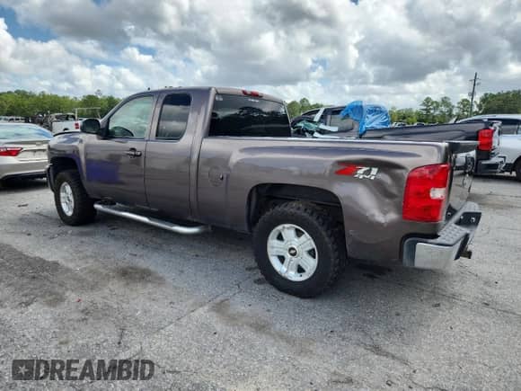 2008 Chevrolet Silverado 1500 1LT z VIN 1GCEK19J48Z301542, wystawiony jako Copart lot #64949545 z przebiegiem Nie podano mil oraz Szkoda całkowita • Salvage title. Historia ofert i sprzedaży dostępna na DreamBid. Obrazek 2.