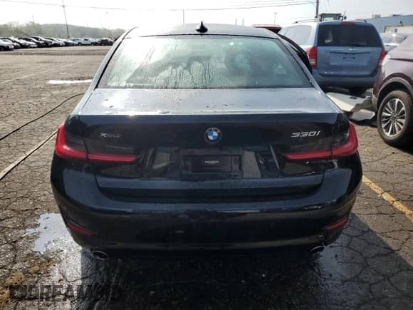 2021 BMW 3 Series 330i xDrive with VIN 3MW5R7J0XM8B88151, listed as a Copart auction lot 81641175 with 43,075 mi miles and Salvage title. Bid and sale history available at DreamBid. Image 6.