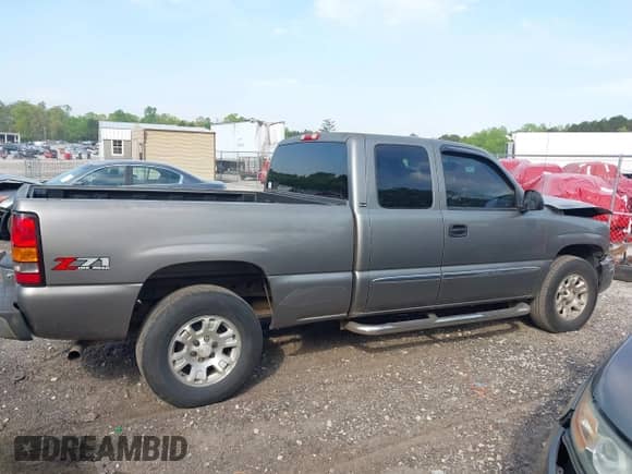 2007 GMC Sierra 1500 SLT с VIN 1GTEK19Z77Z114591, выставлен на аукционе IAAI как лот 42070380 с пробегом 206 060 миль миль и . История ставок и продаж доступна на DreamBid. Изображение 13.