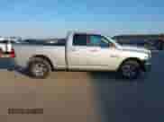 2018 Ram 1500 Big Horn z VIN 1C6RR7GG4JS106327, wystawiony jako IAAI lot #41266719 z przebiegiem 127 798 mil mil oraz . Historia ofert i sprzedaży dostępna na DreamBid. Obrazek 13.