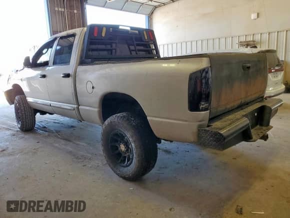 2006 Dodge 2500 ST with VIN 1D7KS28C66J215131, listed as a Copart auction lot 84699895 with 283,343 mi miles and Salvage title. Bid and sale history available at DreamBid. Image 2.