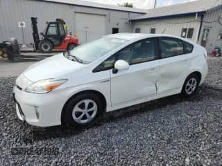 2015 Toyota Prius Four z VIN JTDKN3DU9F1929146, wystawiony jako Copart lot #84738565 z przebiegiem 119 524 mil mil oraz Szkoda całkowita • Salvage title. Historia ofert i sprzedaży dostępna na DreamBid. Obrazek 1.