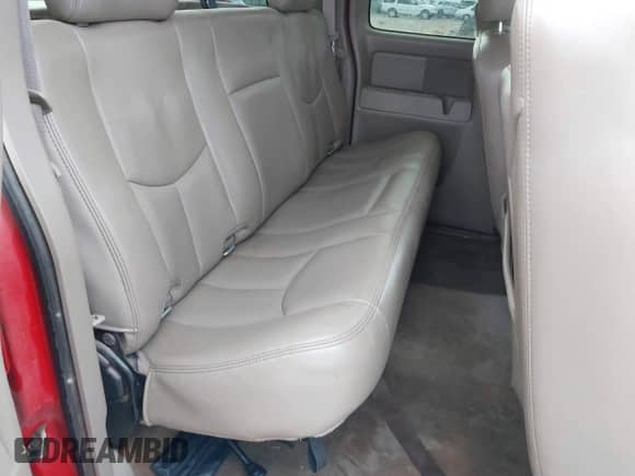 2005 GMC Sierra 1500 SLT with VIN 1GTEC19T35Z355604, listed as a IAAI auction lot 41283645 with 186,908 mi miles and . Bid and sale history available at DreamBid. Image 8.