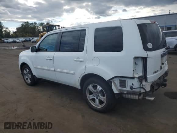 2015 Honda Pilot EX-L с VIN 5FNYF4H53FB033383, выставлен на аукционе Copart как лот 87269615 с пробегом 200 790 миль миль и Списание • Salvage title. История ставок и продаж доступна на DreamBid. Изображение 2.