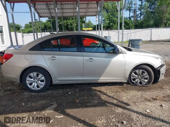 2014 Chevrolet Cruze LS с VIN 1G1PA5SG6E7471032, выставлен на аукционе IAAI как лот 42671657 с пробегом 119 882 миль миль и . История ставок и продаж доступна на DreamBid. Изображение 13.