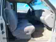 1998 Chevrolet Silverado 1500 z VIN 1GCEC19M2WR124476, wystawiony jako IAAI lot #43159488 z przebiegiem 152 969 mil mil oraz . Historia ofert i sprzedaży dostępna na DreamBid. Obrazek 5.