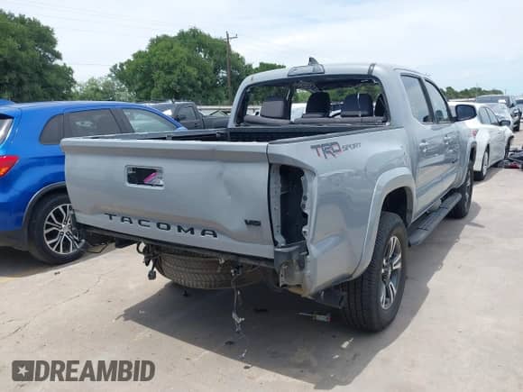 2019 Toyota Tacoma SR5 с VIN 3TMAZ5CN2KM096096, выставлен на аукционе IAAI как лот 42268939 с пробегом 82 935 миль миль и . История ставок и продаж доступна на DreamBid. Изображение 4.