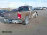 2011 Ram 1500 SLT z VIN 1D7RV1GT9BS608689, wystawiony jako IAAI lot #41098207 z przebiegiem 92 710 mil mil oraz . Historia ofert i sprzedaży dostępna na DreamBid. Obrazek 4.