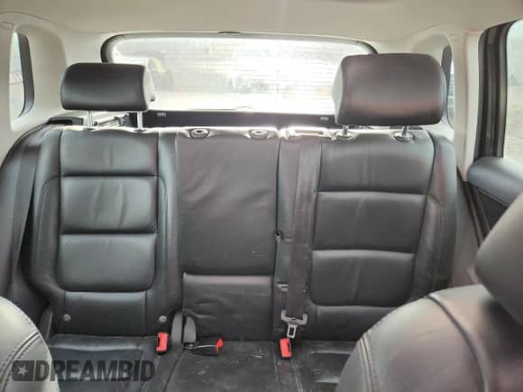 2011 Volkswagen Tiguan S с VIN WVGBV7AX2BW513129, выставлен на аукционе Copart как лот 84416825 с пробегом Не указан миль и Списание • Salvage title. История ставок и продаж доступна на DreamBid. Изображение 10.