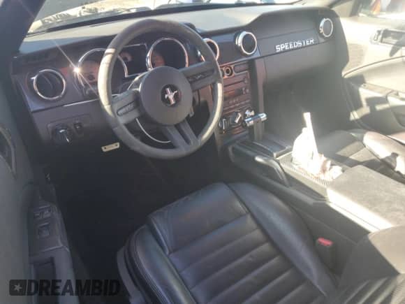 2007 Ford Mustang Deluxe z VIN 1ZVFT84N675327678, wystawiony jako Copart lot #82367465 z przebiegiem 74 504 mil mil oraz Szkoda całkowita • Salvage title. Historia ofert i sprzedaży dostępna na DreamBid. Obrazek 8.