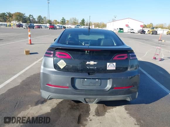 2012 Chevrolet Volt с VIN 1G1RB6E48CU128105, выставлен на аукционе IAAI как лот 40614620 с пробегом 141 636 миль миль и . История ставок и продаж доступна на DreamBid. Изображение 16.