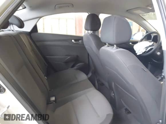 2019 Hyundai Accent SE z VIN 3KPC24A31KE061360, wystawiony jako IAAI lot #42243442 z przebiegiem 105 114 mil mil oraz . Historia ofert i sprzedaży dostępna na DreamBid. Obrazek 8.