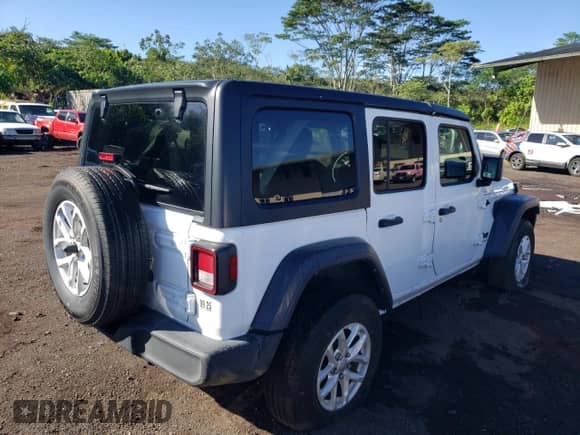 2023 Jeep Wrangler Sport S с VIN 1C4HJXDN5PW698059, выставлен на аукционе Copart как лот 84993015 с пробегом 50 513 миль миль и Чистый • Clean title. История ставок и продаж доступна на DreamBid. Изображение 3.