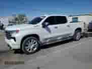 2022 Chevrolet Silverado 1500 High Country z VIN 3GCUDJET0NG514447, wystawiony jako Copart lot #71216394 z przebiegiem 50 884 mil mil oraz Szkoda całkowita • Salvage title. Historia ofert i sprzedaży dostępna na DreamBid. Obrazek 1.
