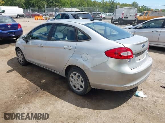 2012 Ford Fiesta S с VIN 3FADP4AJ6CM170110, выставлен на аукционе IAAI как лот 43058297 с пробегом 108 391 миль миль и . История ставок и продаж доступна на DreamBid. Изображение 3.