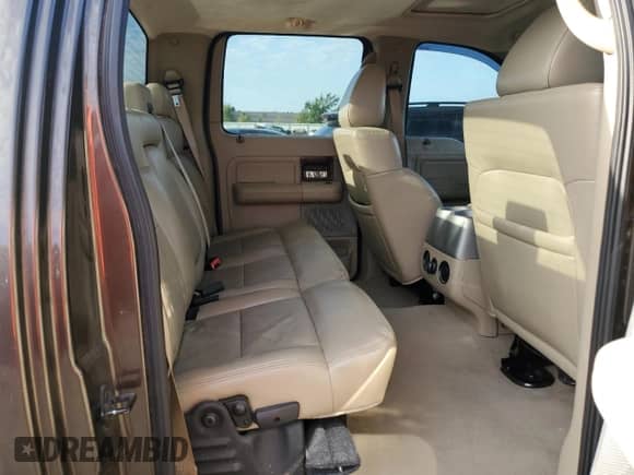 2008 Ford F-150 XLT с VIN 1FTPW14V78FA43154, выставлен на аукционе Copart как лот 82320595 с пробегом 109 171 миль миль и На запчасти • Non repairable. История ставок и продаж доступна на DreamBid. Изображение 10.