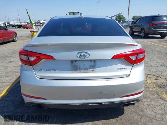2016 Hyundai Sonata Sport с VIN 5NPE34AF2GH332896, выставлен на аукционе IAAI как лот 43342067 с пробегом 104 734 миль миль и . История ставок и продаж доступна на DreamBid. Изображение 18.