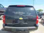 2013 Chevrolet Suburban LT z VIN 1GNSKJE72DR285369, wystawiony jako IAAI lot #42807477 z przebiegiem 140 473 mil mil oraz . Historia ofert i sprzedaży dostępna na DreamBid. Obrazek 16.