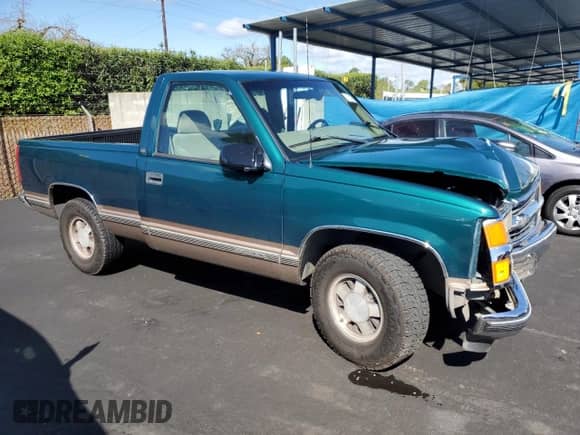 1997 Chevrolet Silverado 1500 with VIN 1GCEC14R6VZ252916, listed as a Copart auction lot 51365375 with 198,152 mi miles and Salvage title. Bid and sale history available at DreamBid. Image 4.