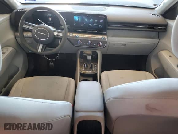 2024 Hyundai Kona Essential с VIN KM8HA3AB2RU106579, выставлен на аукционе Copart как лот 74371674 с пробегом 22 571 миль миль и Чистый • Clean title. История ставок и продаж доступна на DreamBid. Изображение 8.