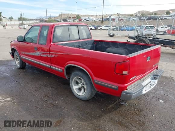 1998 Chevrolet S-10 LS с VIN 1GCCS19X7W8111717, выставлен на аукционе IAAI как лот 43500361 с пробегом 125 719 миль миль и . История ставок и продаж доступна на DreamBid. Изображение 3.