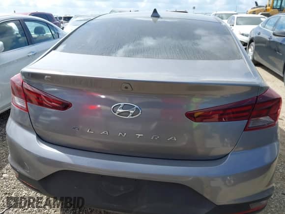 2020 Hyundai Elantra SEL with VIN 5NPD84LF8LH531827, listed as a IAAI auction lot 42813013 with 43,407 mi miles and . Bid and sale history available at DreamBid. Image 16.
