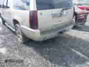 2008 Cadillac Escalade ESV с VIN 1GYFK66858R216528, выставлен на аукционе IAAI как лот 43312330 с пробегом 259 986 миль миль и . История ставок и продаж доступна на DreamBid. Изображение 6.