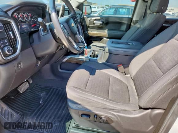 2021 Chevrolet Silverado 1500 RST с VIN 3GCPWDEDXMG299529, выставлен на аукционе Copart как лот 71242065 с пробегом 28 506 миль миль и Чистый • Clean title. История ставок и продаж доступна на DreamBid. Изображение 7.