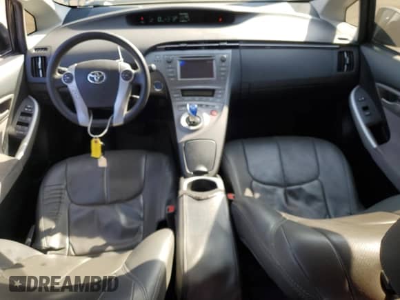 2014 Toyota Prius Two with VIN JTDKN3DUXE1767476, listed as a Copart auction lot 70696585 with 388,098 mi miles and Salvage title. Bid and sale history available at DreamBid. Image 8.